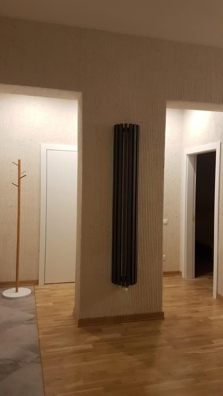 Lviv Wall Street Apt Экстерьер фото