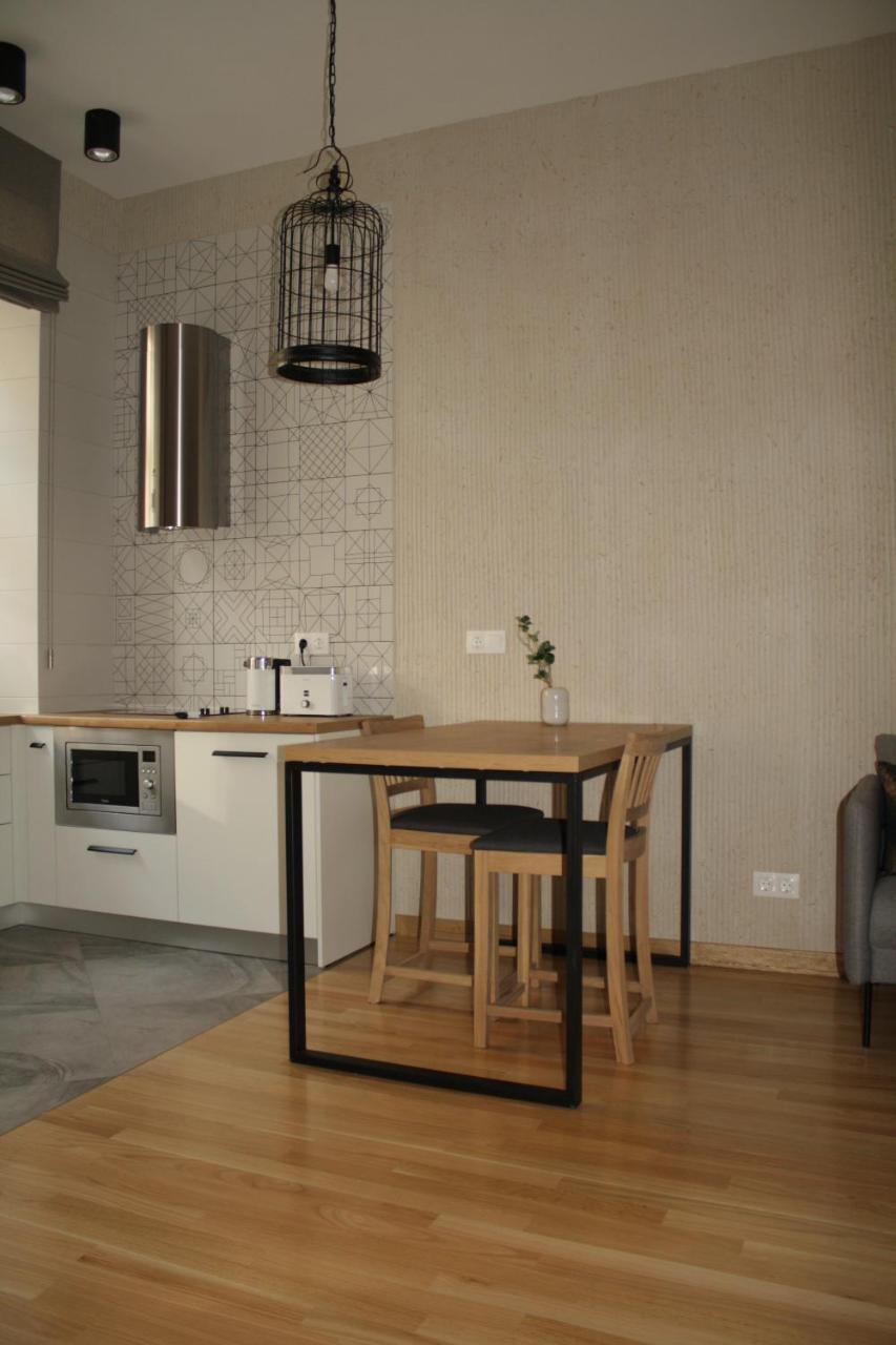 Lviv Wall Street Apt Экстерьер фото