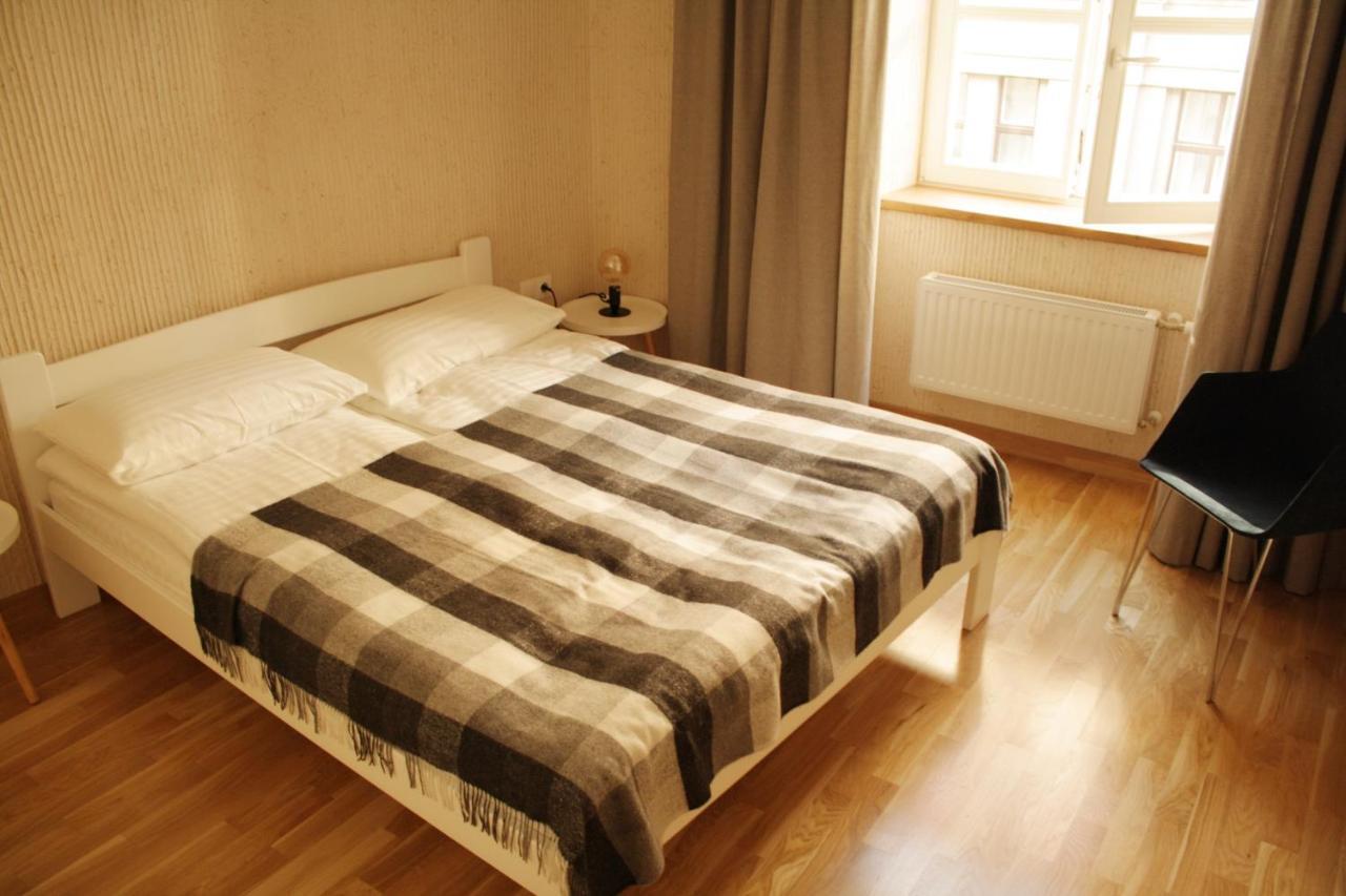 Lviv Wall Street Apt Экстерьер фото